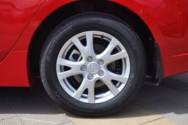 2012款一汽马自达睿翼2.0L精英版