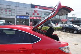 2012款一汽马自达睿翼轿跑车2.0L豪华版