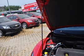 2012款一汽马自达睿翼轿跑车2.0L豪华版