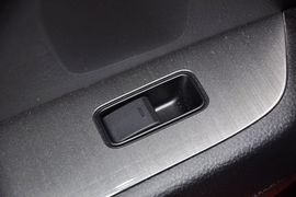 2012款一汽马自达睿翼轿跑车2.0L豪华版