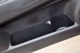 2012款一汽马自达睿翼轿跑车2.0L豪华版