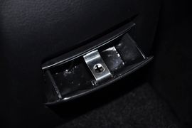 2012款一汽马自达睿翼轿跑车2.0L豪华版