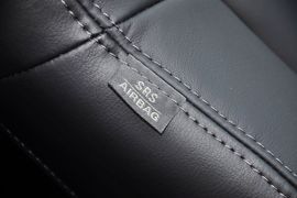 2012款一汽马自达睿翼轿跑车2.0L豪华版