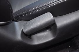 2012款一汽马自达睿翼轿跑车2.0L豪华版