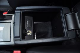 2012款一汽马自达睿翼轿跑车2.0L豪华版