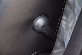 2012款一汽马自达睿翼轿跑车2.0L豪华版