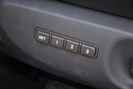 2012款一汽马自达睿翼轿跑车2.0L豪华版