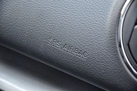 2012款一汽马自达睿翼轿跑车2.0L豪华版