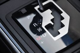 2012款一汽马自达睿翼轿跑车2.0L豪华版