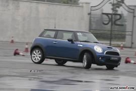 试驾MINI
