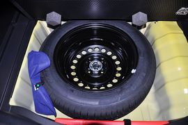 2011款广汽本田飞度1.3L自动舒适版