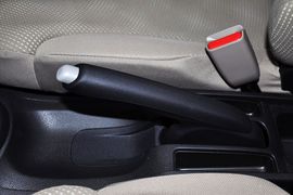 2011款广汽本田飞度1.3L自动舒适版