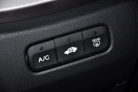 2011款广汽本田飞度1.3L自动舒适版