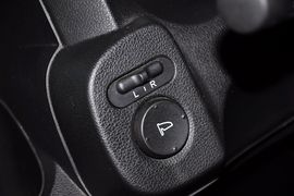 2011款广汽本田飞度1.3L自动舒适版