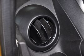 2011款广汽本田飞度1.3L自动舒适版