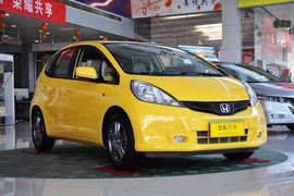 2011款广汽本田飞度1.3L自动舒适版