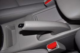 2012款东风日产新轩逸1.8L
