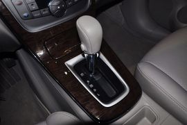 2012款东风日产新轩逸1.8L