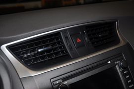 2012款东风日产新轩逸1.8L