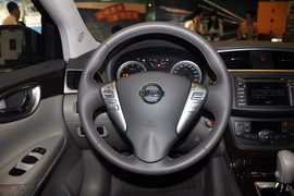 2012款东风日产新轩逸1.8L