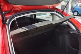 2012款东风雪铁龙新世嘉两厢1.6L自动乐享型