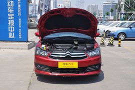 2012款东风雪铁龙新世嘉两厢1.6L自动乐享型