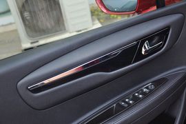 2012款东风雪铁龙新世嘉两厢1.6L自动乐享型