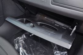 2012款东风雪铁龙新世嘉两厢1.6L自动乐享型