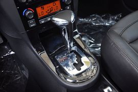 2012款东风雪铁龙新世嘉两厢1.6L自动乐享型