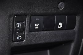 2012款东风雪铁龙新世嘉两厢1.6L自动乐享型