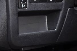 2012款东风雪铁龙新世嘉两厢1.6L自动乐享型