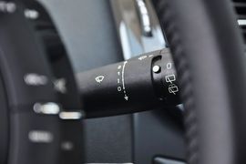 2012款东风雪铁龙新世嘉两厢1.6L自动乐享型