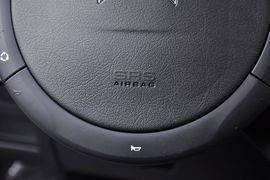 2012款东风雪铁龙新世嘉两厢1.6L自动乐享型