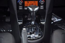 2012款东风雪铁龙新世嘉两厢1.6L自动乐享型