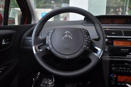 2012款东风雪铁龙新世嘉两厢1.6L自动乐享型