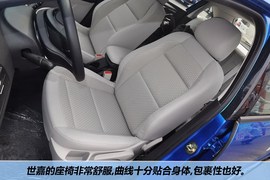 2012款东风雪铁龙新世嘉两厢1.6L自动乐享型