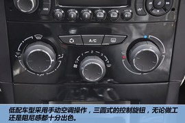 2012款东风雪铁龙新世嘉两厢1.6L自动乐享型