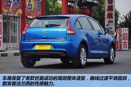 2012款东风雪铁龙新世嘉两厢1.6L自动乐享型