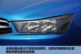 2012款东风雪铁龙新世嘉两厢1.6L自动乐享型