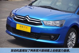 2012款东风雪铁龙新世嘉两厢1.6L自动乐享型