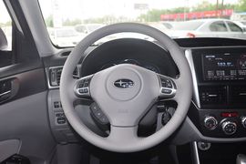 2012款斯巴鲁森林人2.0XS