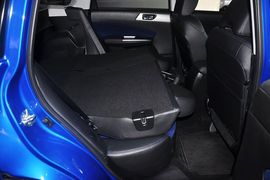 2012款斯巴鲁森林人S-EDITION豪华导航型到店实拍