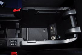2012款斯巴鲁森林人S-EDITION豪华导航型到店实拍