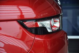 2012款路虎揽胜极光5门耀致版