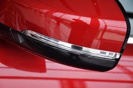 2012款路虎揽胜极光5门耀致版