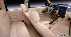 2008款日产锐骐多功能商务车