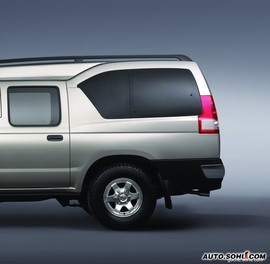 2008款日产锐骐多功能商务车