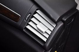 2011款奔驰R350L