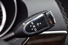 2011款奔驰R350L