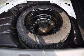 2012款东风风行景逸LV